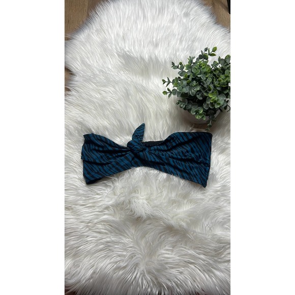 NWT Faithfull The Brand Womens Tropez Bikini Top Blance Animal Print Blue Size L - Picture 4 of 6